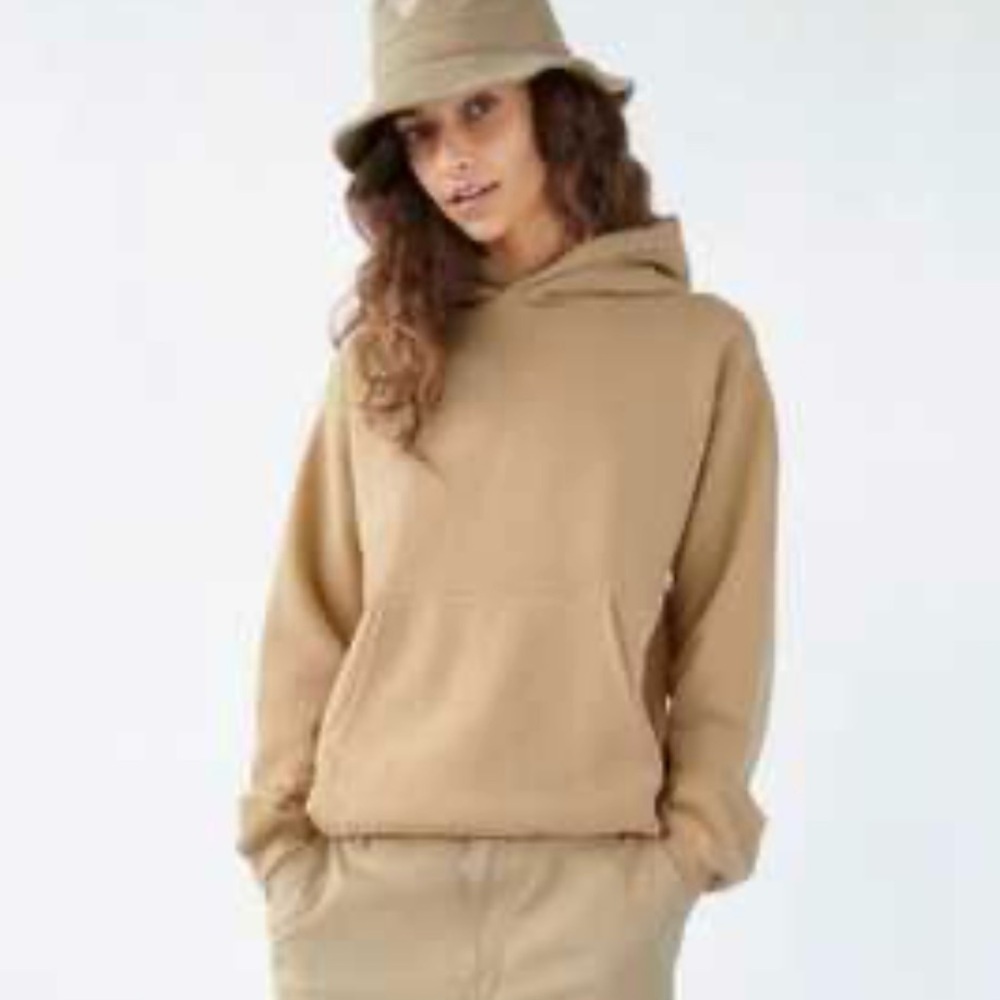 Aritzia TNA Tan Cozy Fleece Hoodie for Women, Casual and Relaxed, Size Medium